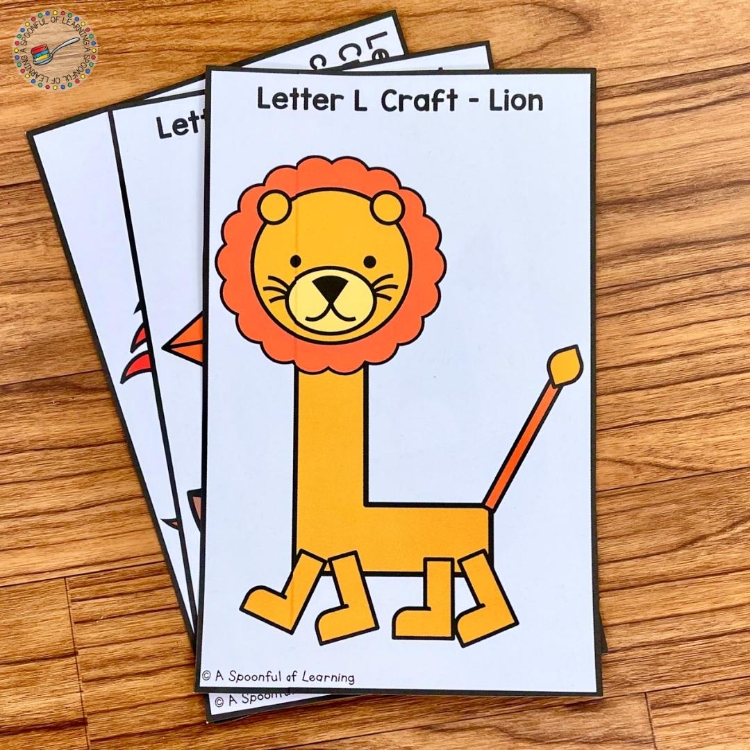 Encourage students to learn their alphabet with these alphabet letter crafts! Each craft comes with a sample picture of the completed craft so students know exactly how to assemble it. This is the letter "L" craft.