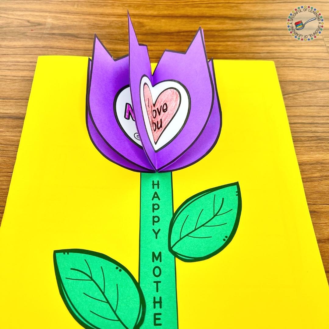 3D Mother's Day card with a close up of the 3D purple flower.