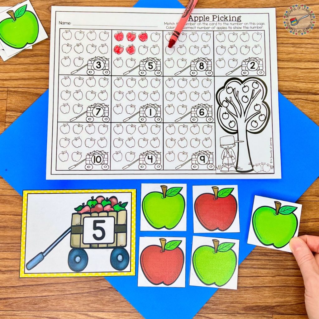 An apple counting activity