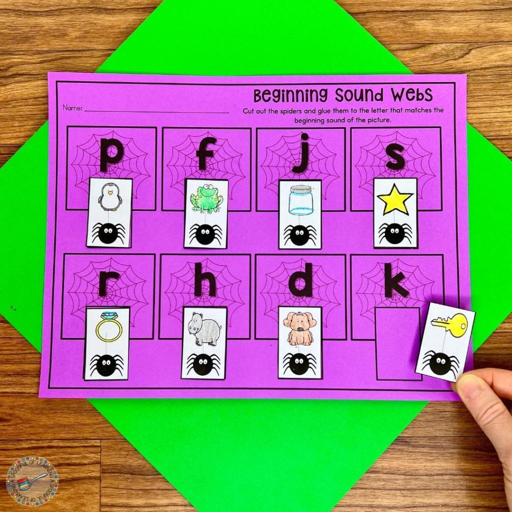Spider themed beginning sounds activity