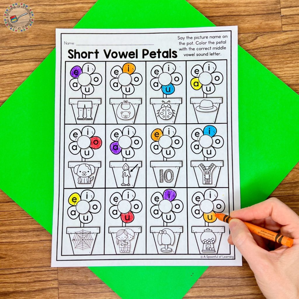 Short vowel flower worksheet