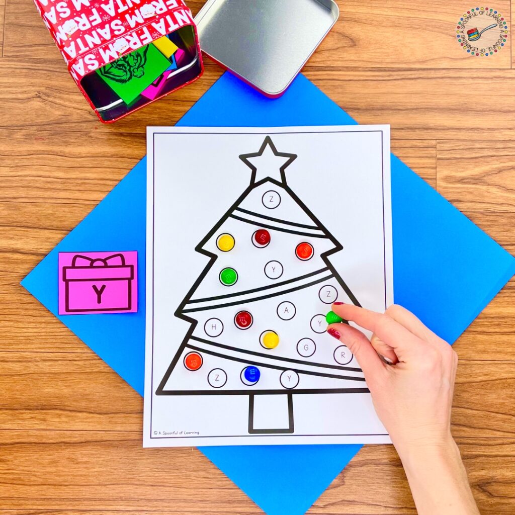 Black and white Christmas tree game for number practice